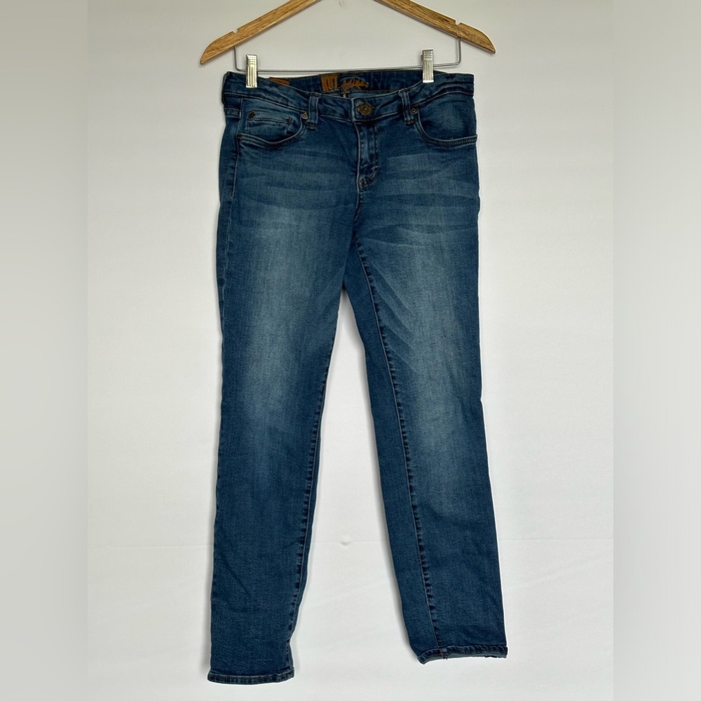 KUT FROM THE KLOTH - Straight Leg Jeans - Medium Wash Denim - Women’s 6
